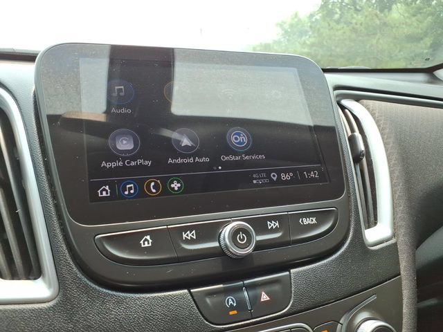 Used 2021 Chevrolet Malibu LS FWD image 17