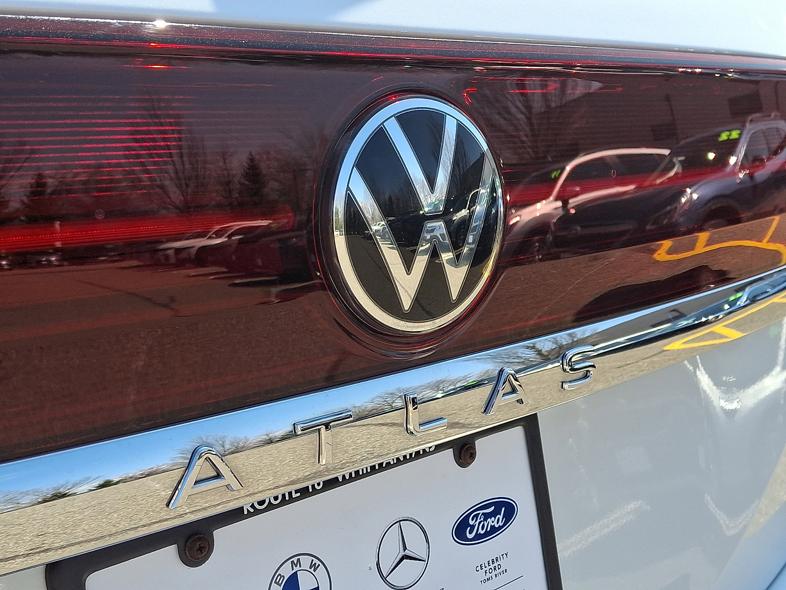 Used 2025 Volkswagen Atlas SEL Premium R-Line AWD/4WD image 30