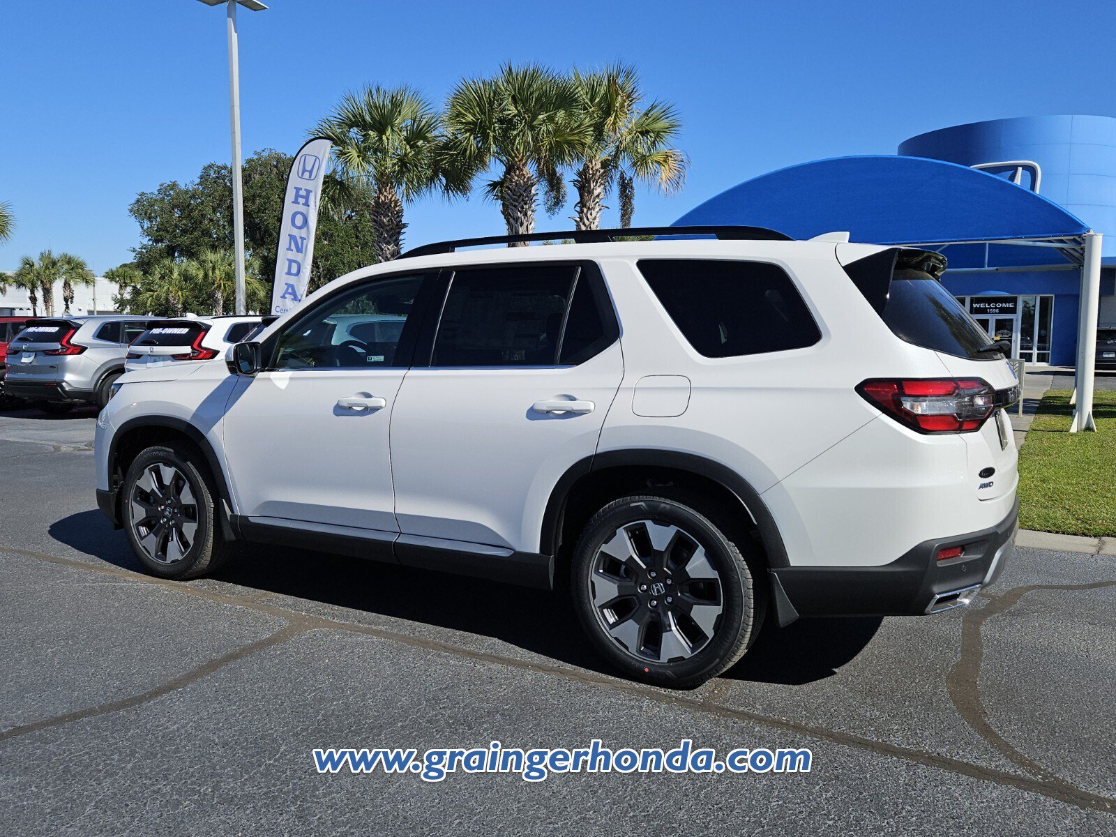 New 2026 Honda Pilot Elite image 3