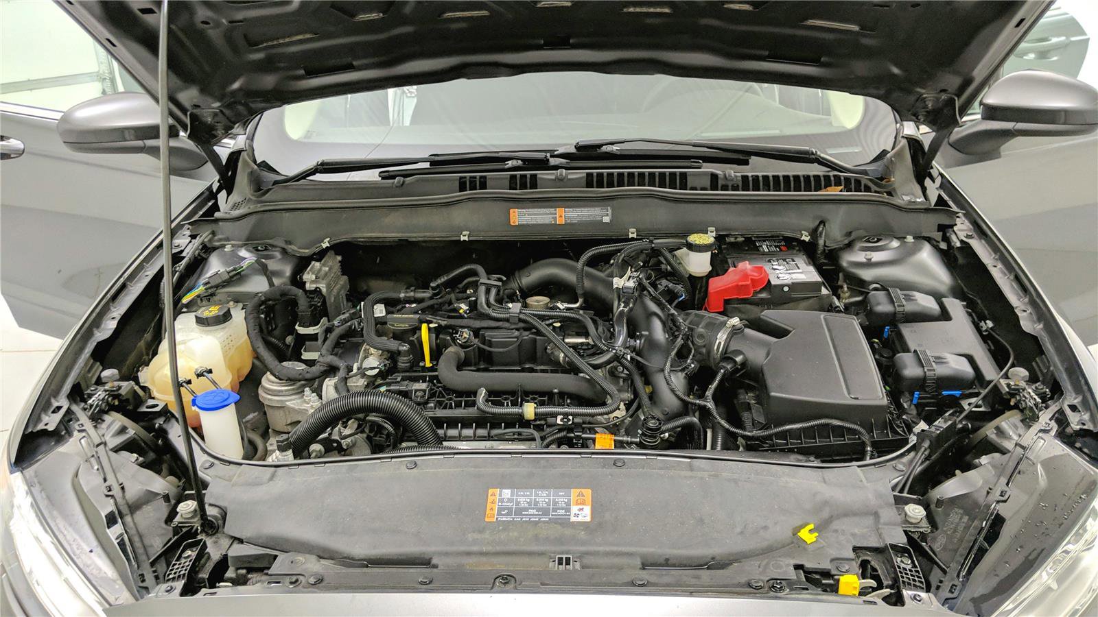 Used 2020 Ford Fusion SE image 13