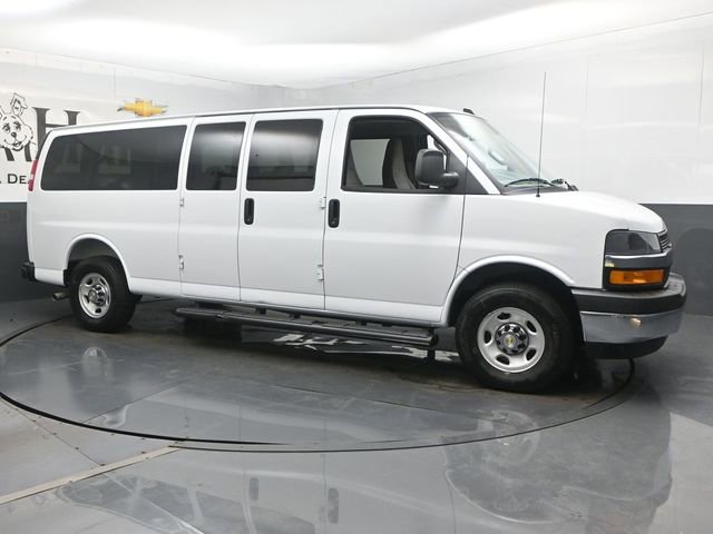 New 2025 Chevrolet Express 3500 LT w/ LT Preferred Equipment Group RWD image 6