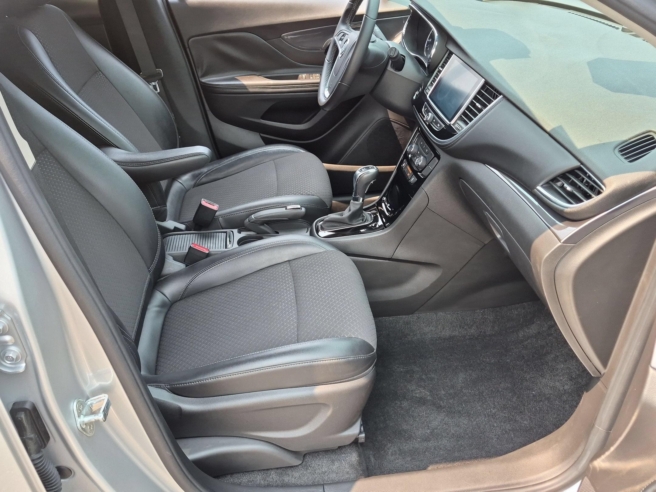 Certified 2019 Buick Encore Preferred w/ Safety Package FWD image 26