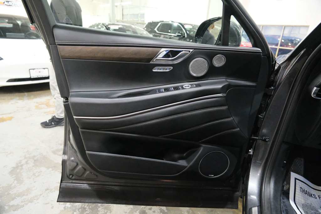 Used 2023 Genesis GV80 3.5T AWD/4WD image 18