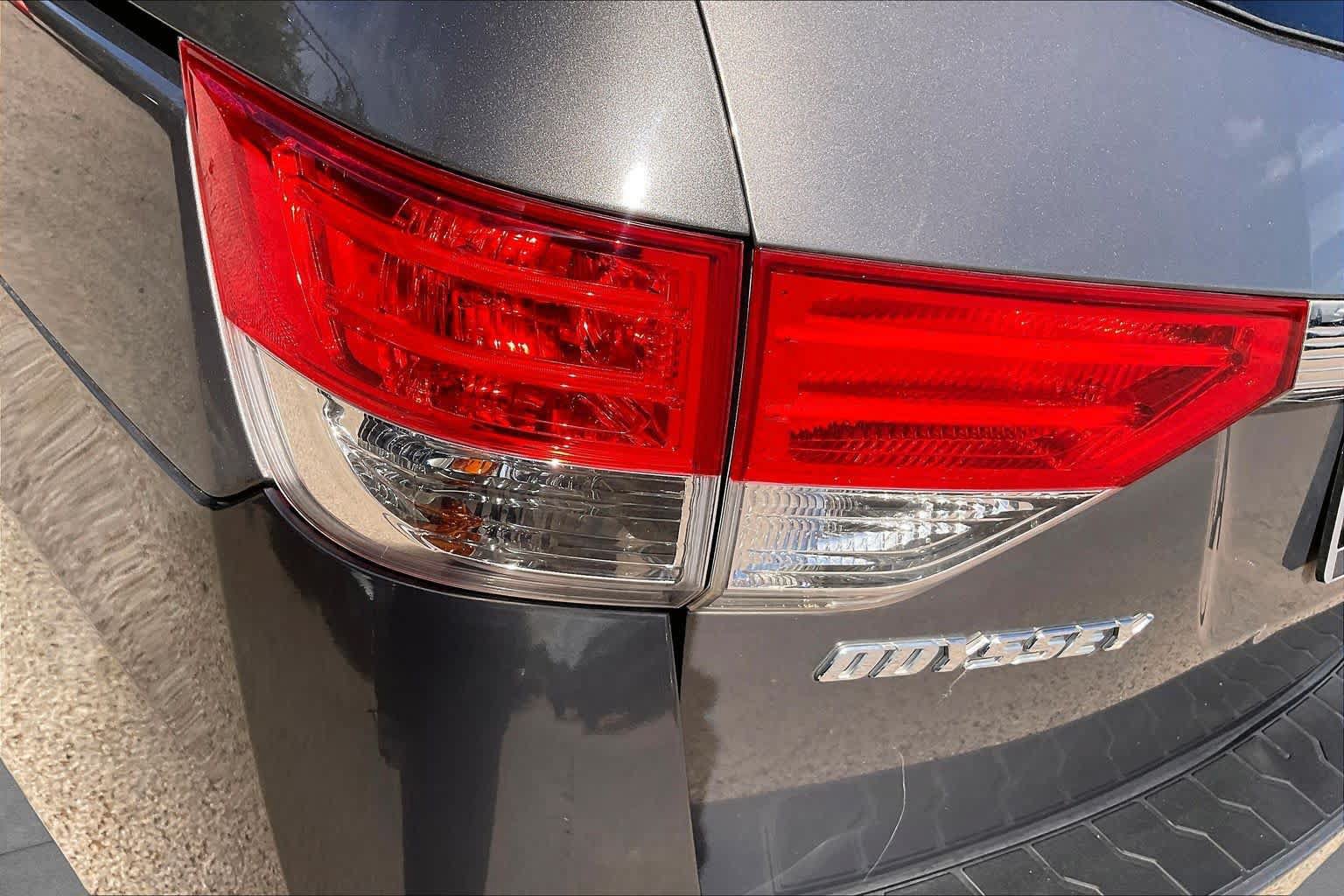 Used 2016 Honda Odyssey EX-L image 27
