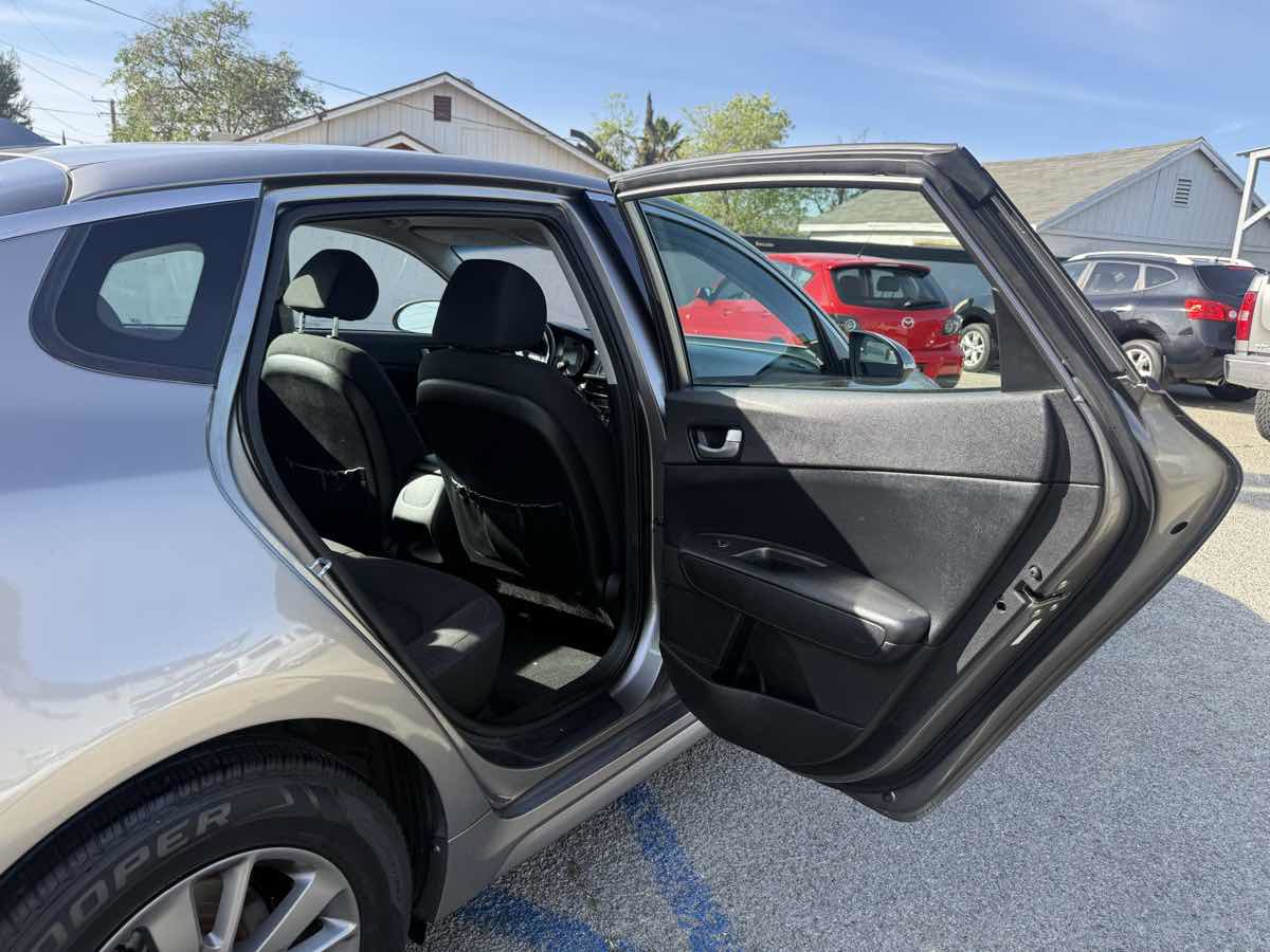 Used 2016 Kia Optima LX image 30