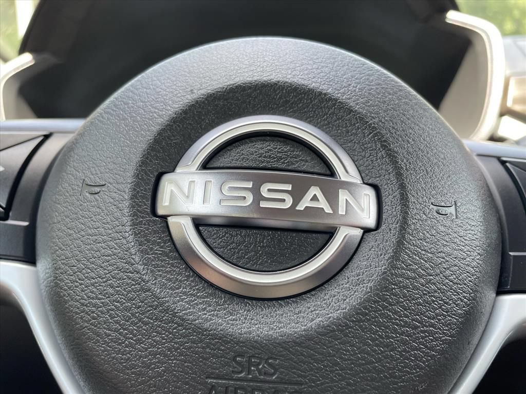 Used 2025 Nissan Altima 2.5 SV FWD image 16