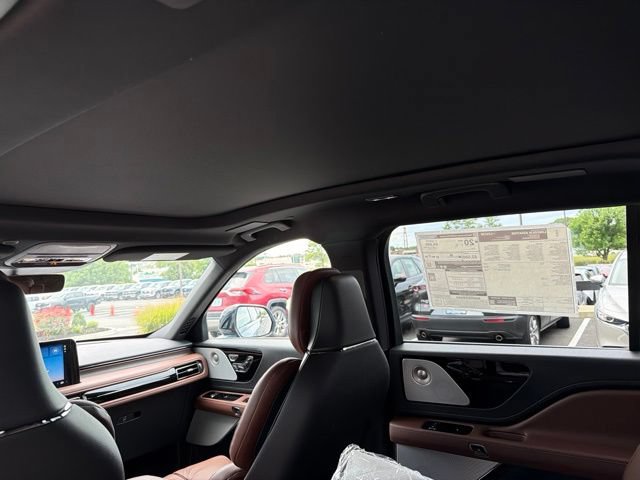 New 2026 Lincoln Aviator Reserve AWD/4WD image 9