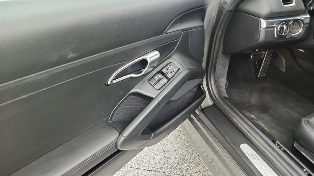 Used 2014 Porsche Boxster S RWD image 42