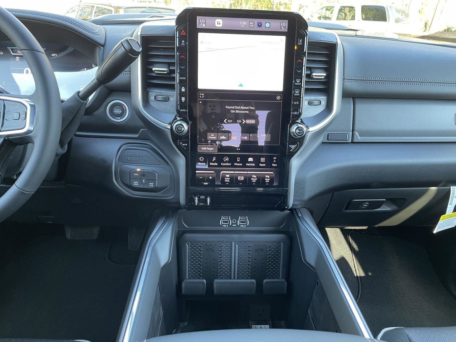 New 2026 RAM 3500 Laramie AWD/4WD image 18