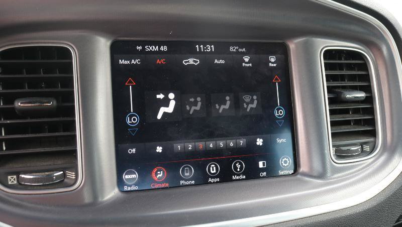 Used 2019 Dodge Charger SXT AWD/4WD image 15