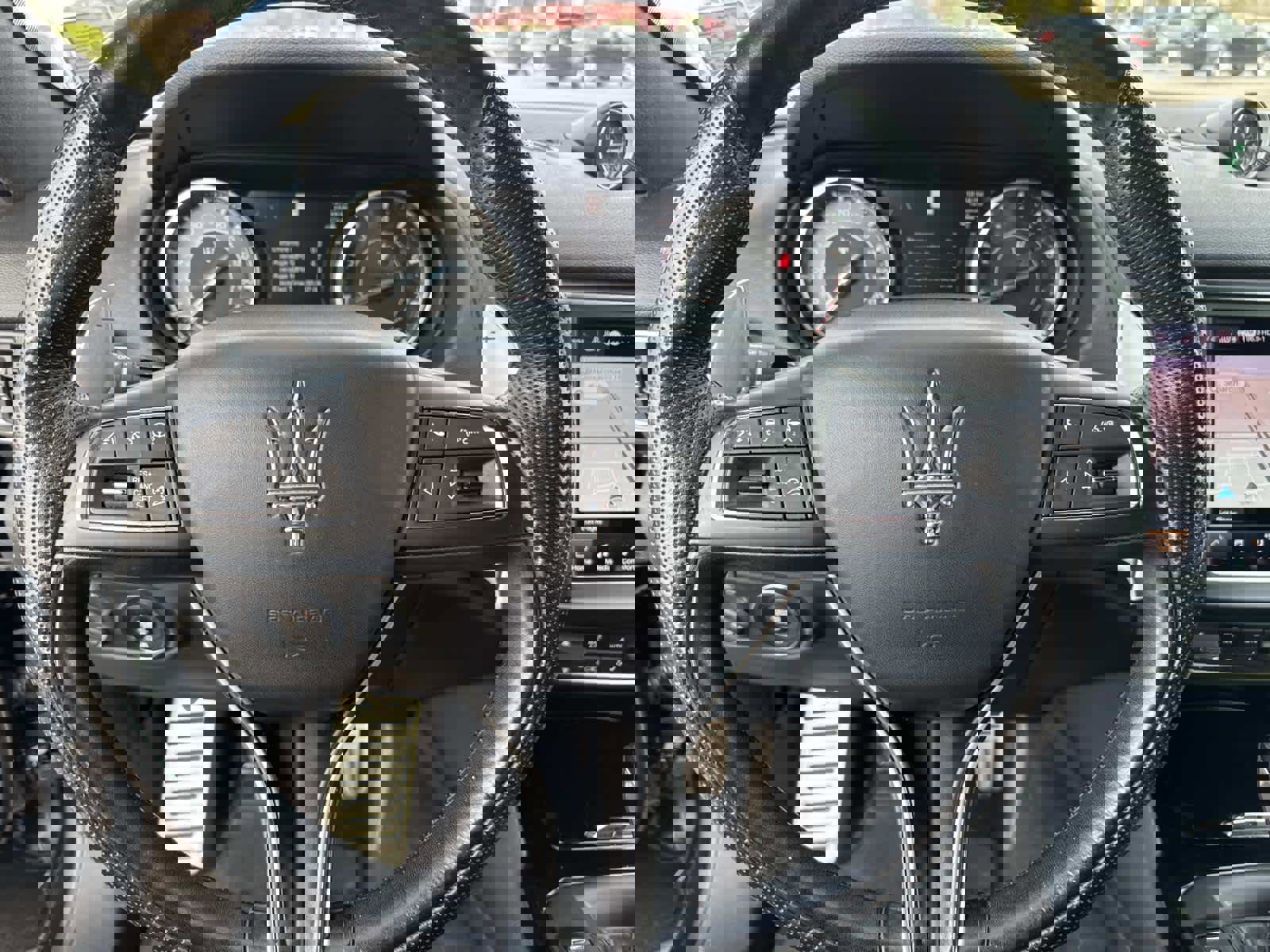 Used 2021 Maserati Levante GranSport image 28