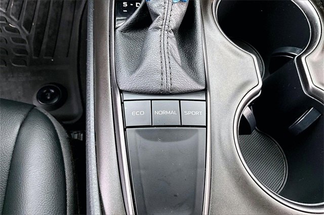 Used 2023 Toyota Camry SE image 23