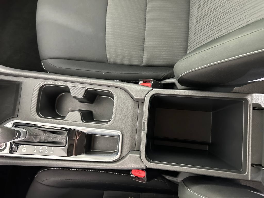 Used 2025 Nissan Sentra SV FWD image 15