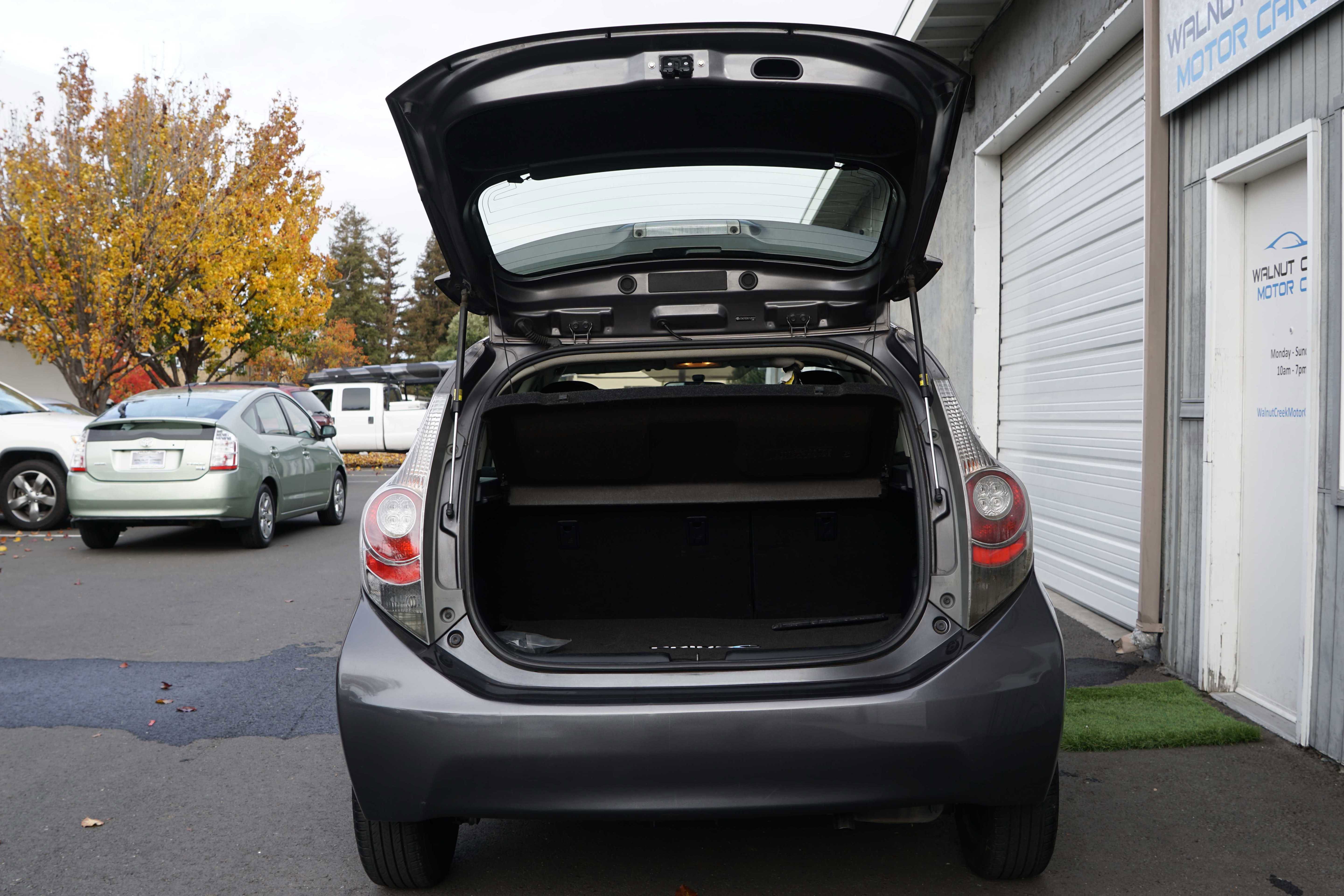 Used 2013 Toyota Prius C Two image 15