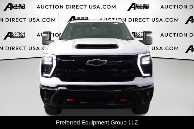 Used 2025 Chevrolet Silverado 2500 LTZ w/ LTZ Plus Package AWD/4WD video 2