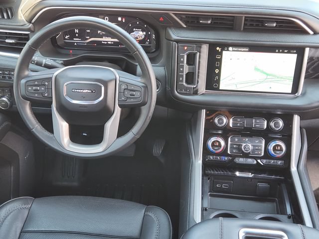 Used 2023 GMC Yukon Denali w/ LPO, Floor Liner Package AWD/4WD image 27