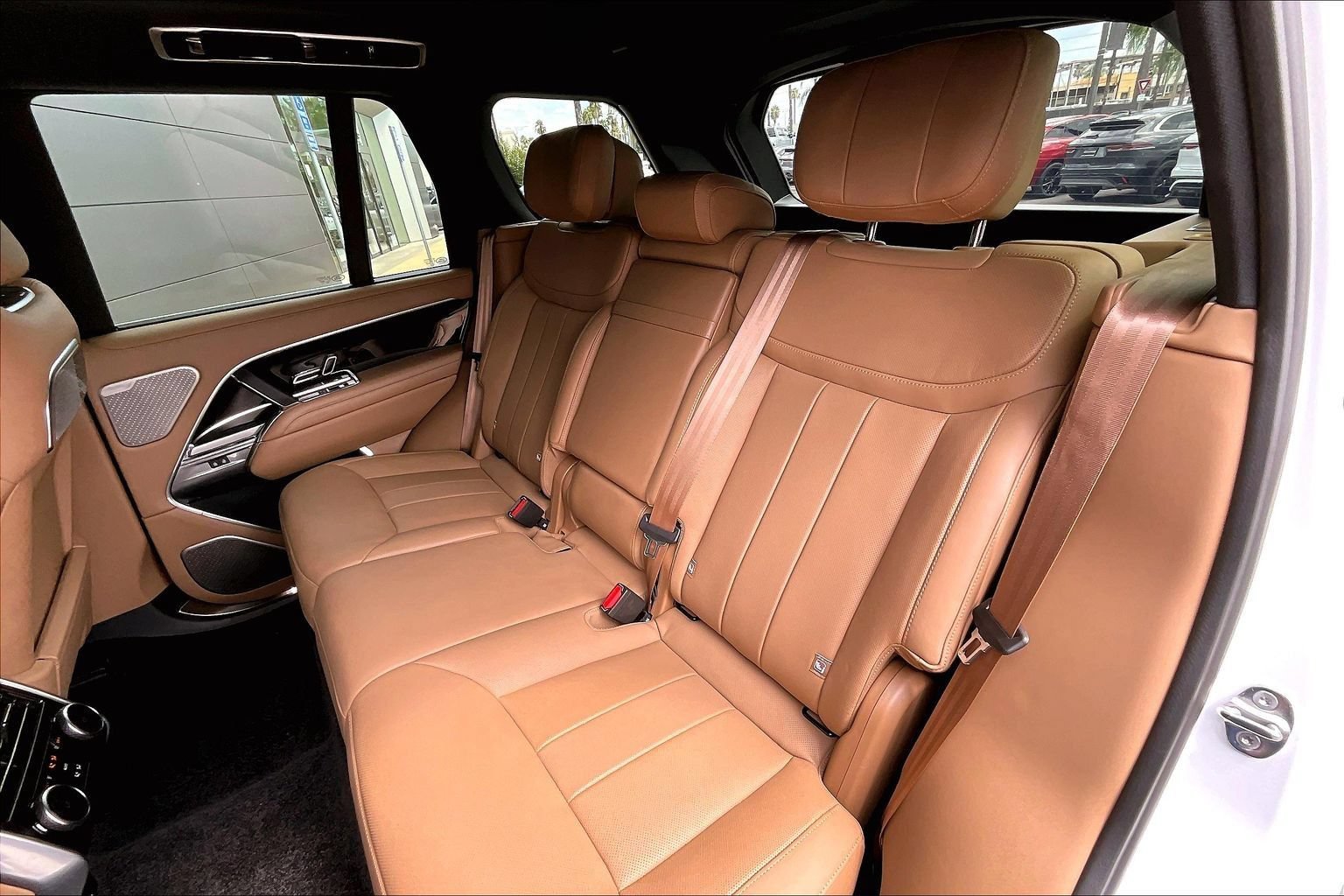 Certified 2025 Land Rover Range Rover Autobiography AWD/4WD image 25