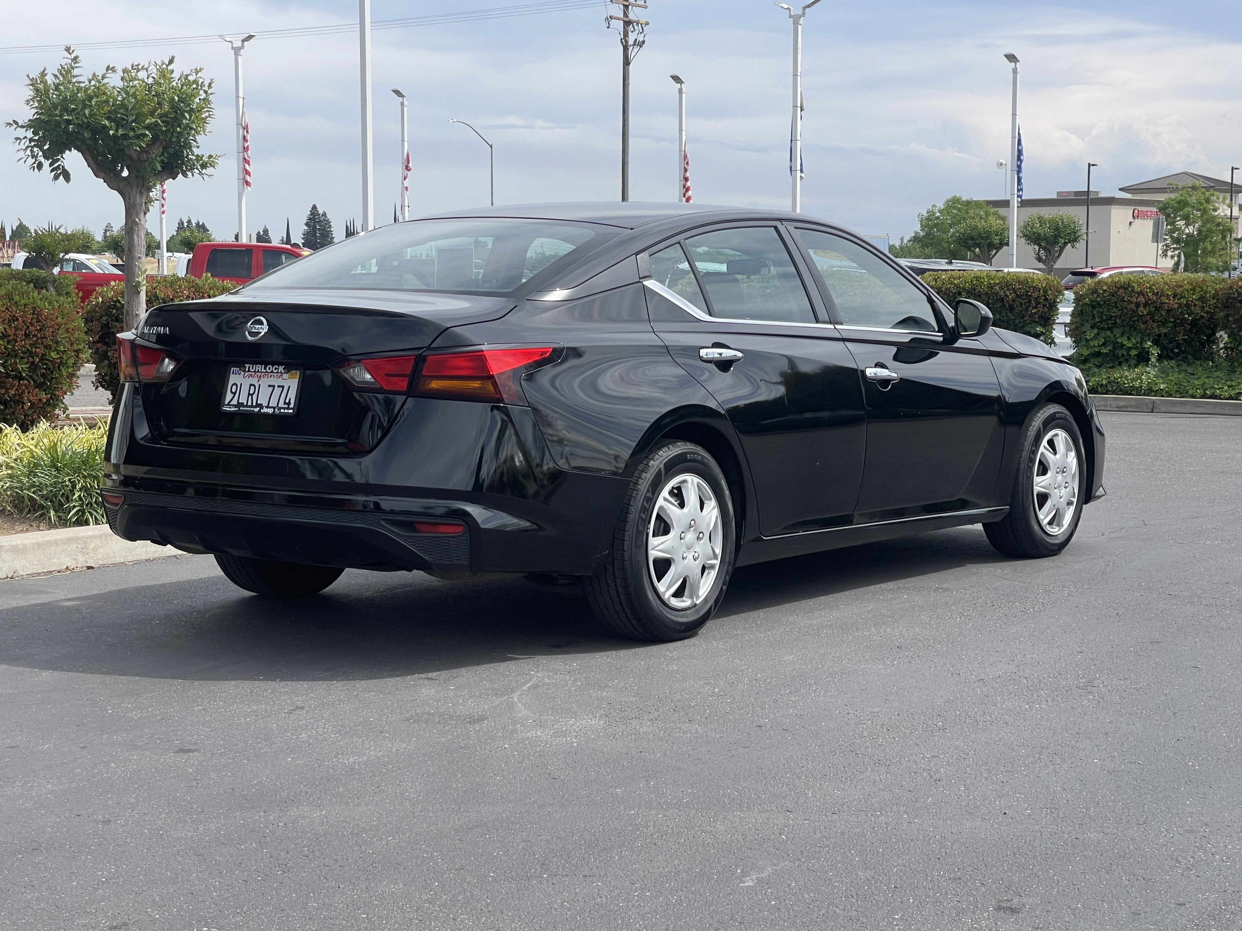 Used 2022 Nissan Altima 2.5 S FWD image 4