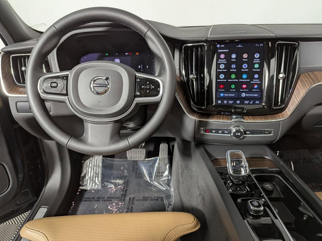 Used 2023 Volvo XC60 B5 Ultimate w/ Climate Package image 21