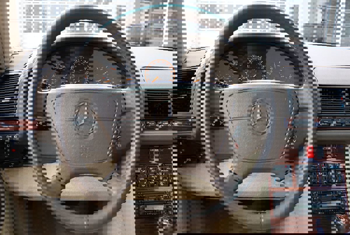 Used 1995 Mercedes-Benz S 320 image 13