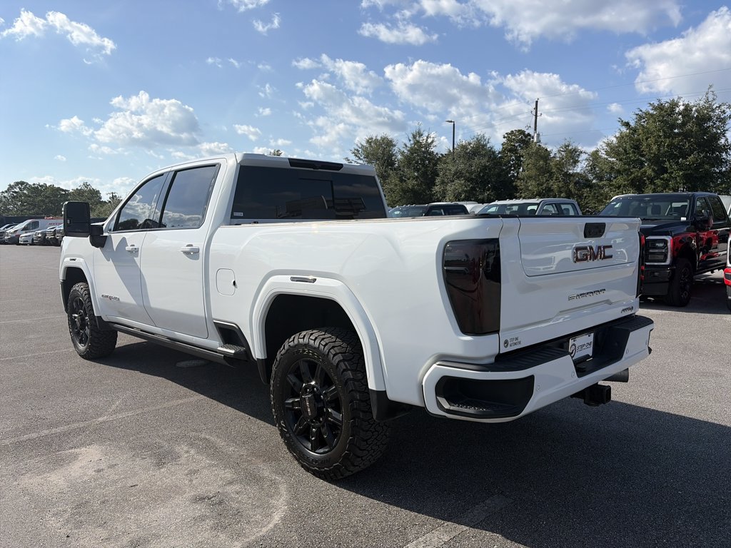 Used 2024 GMC Sierra 3500 AT4 w/ AT4 Preferred Package AWD/4WD image 5