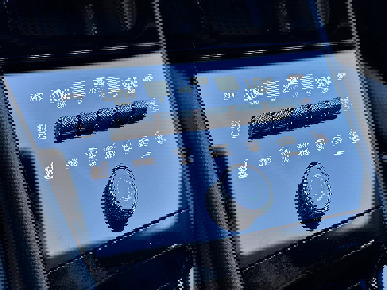 New 2026 Porsche Cayenne Coupe image 24