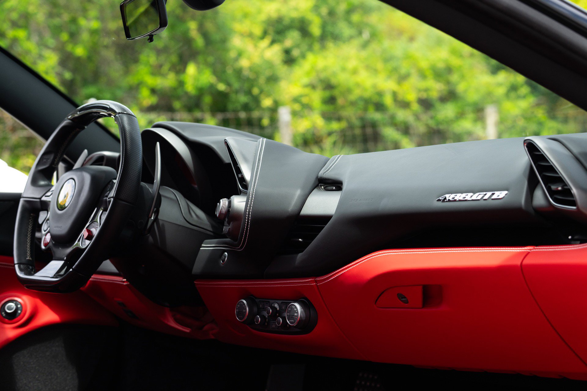 Used 2016 Ferrari 488 GTB RWD image 60