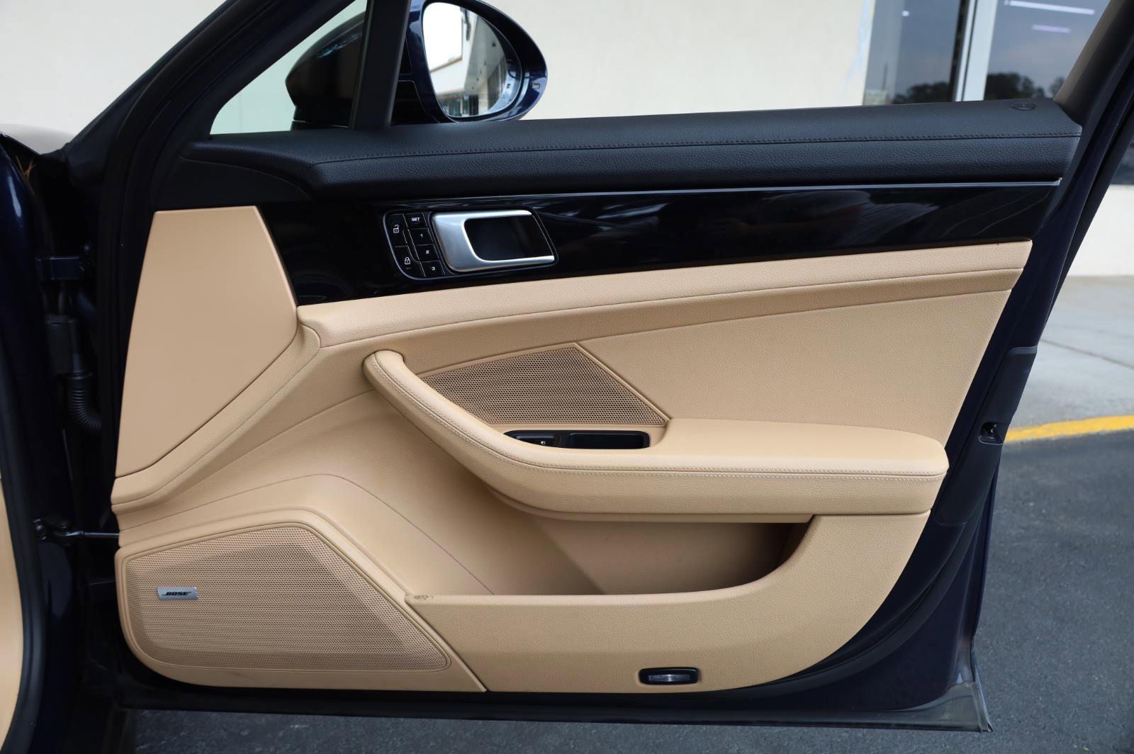 Used 2019 Porsche Panamera 4 AWD/4WD image 29