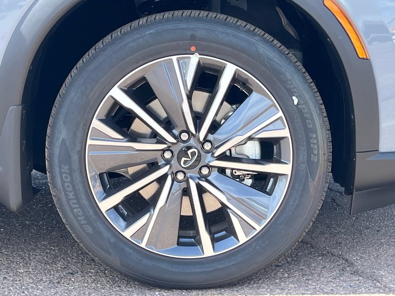 New 2027 INFINITI QX60 Luxe FWD image 8