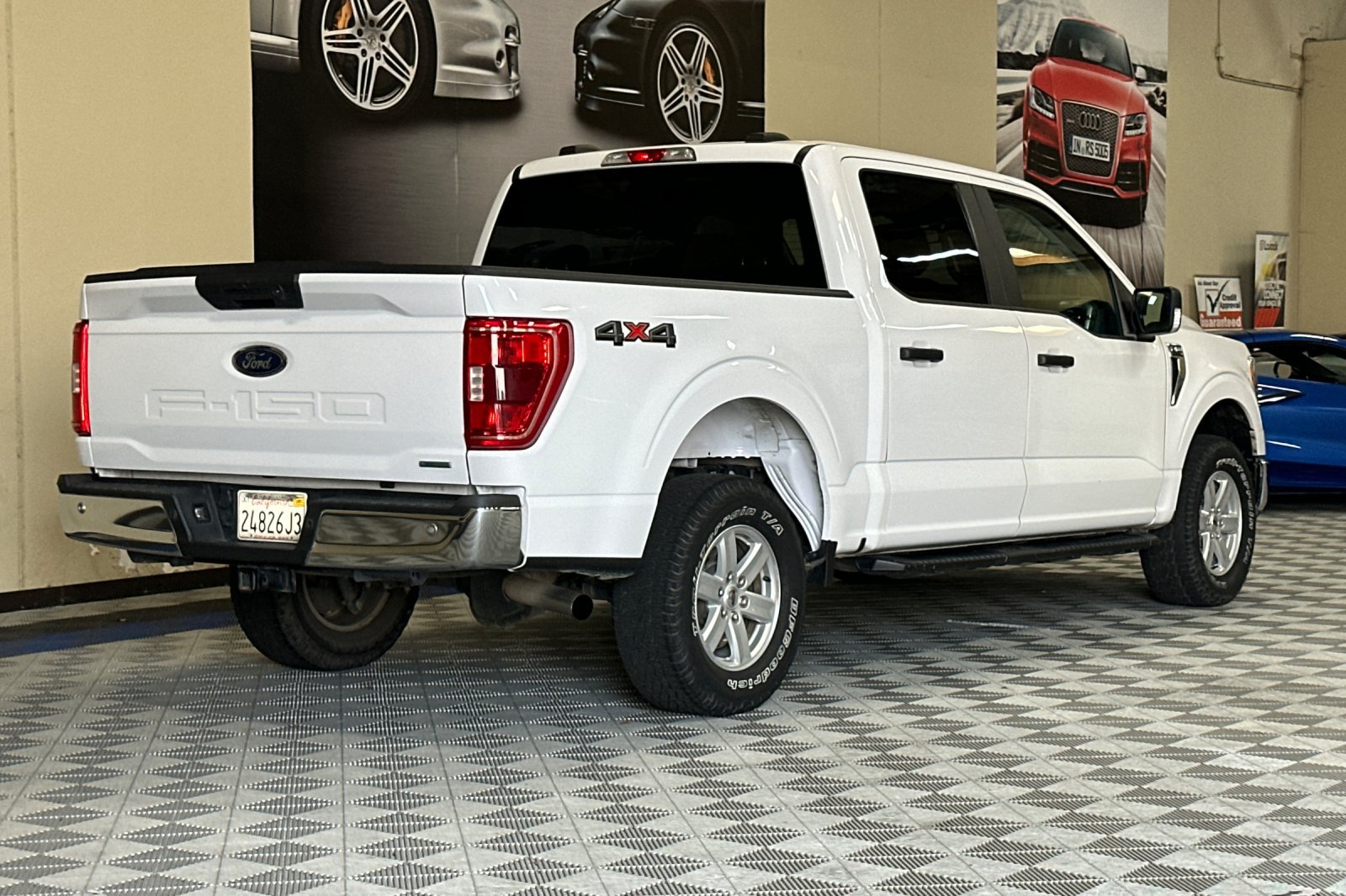 Used 2021 Ford F150 XLT w/ Trailer Tow Package AWD/4WD image 4