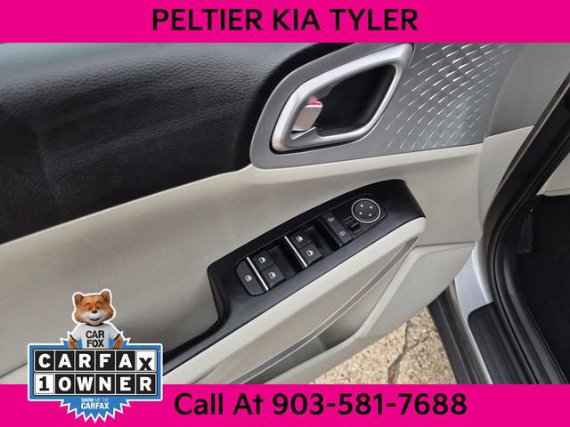 Certified 2025 Kia Soul LX w/ LX Technology Package FWD image 21