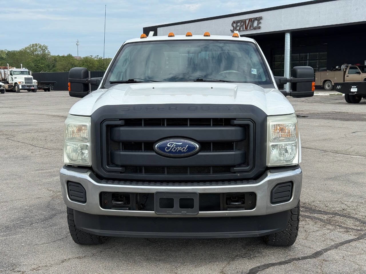 Used 2015 Ford F350 XL w/ Power Equipment Group image 2