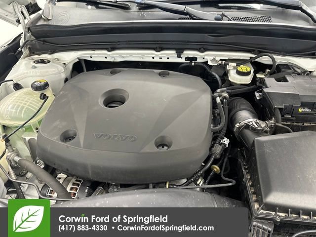 Used 2021 Volvo XC40 T5 R-Design w/ Protection Package Premier image 37