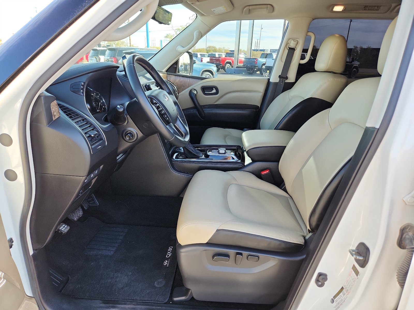 Used 2022 INFINITI QX80 Premium Select w/ Cargo Package image 10