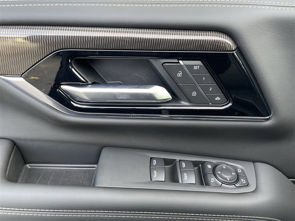 New 2026 GMC Yukon Elevation w/ Elevation Premium Package image 24