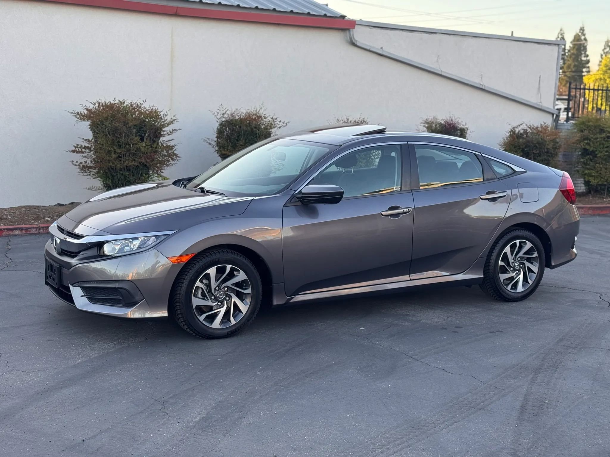 Used 2016 Honda Civic EX image 2