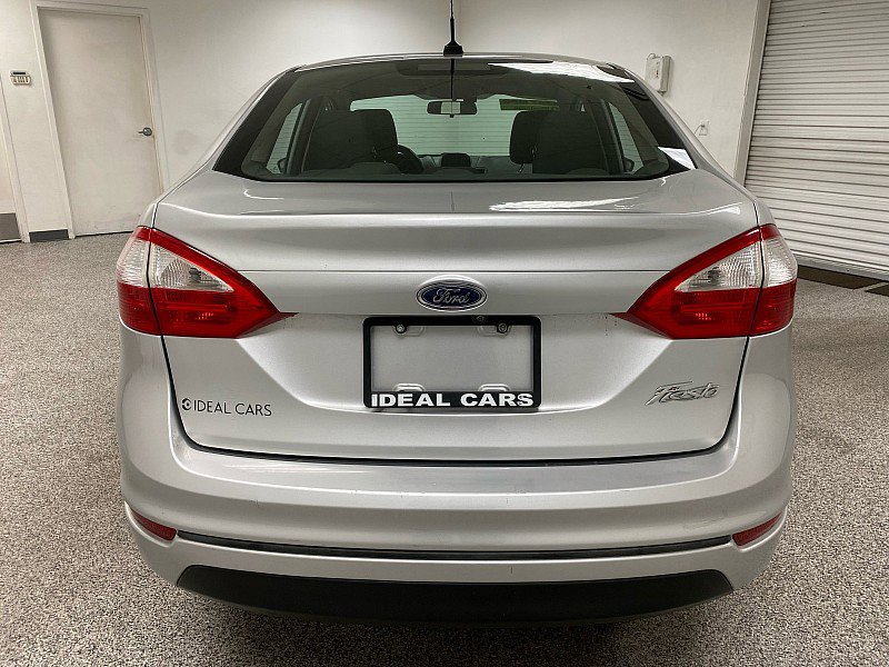 Used 2019 Ford Fiesta SE image 6