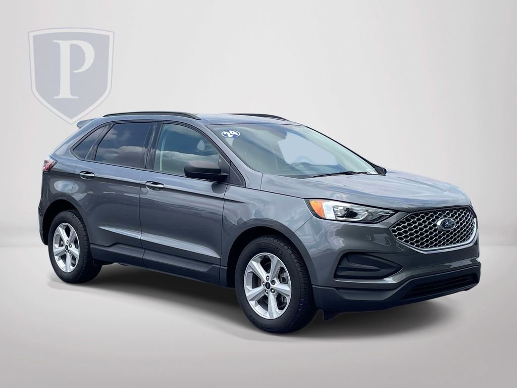 Used 2024 Ford Edge SE