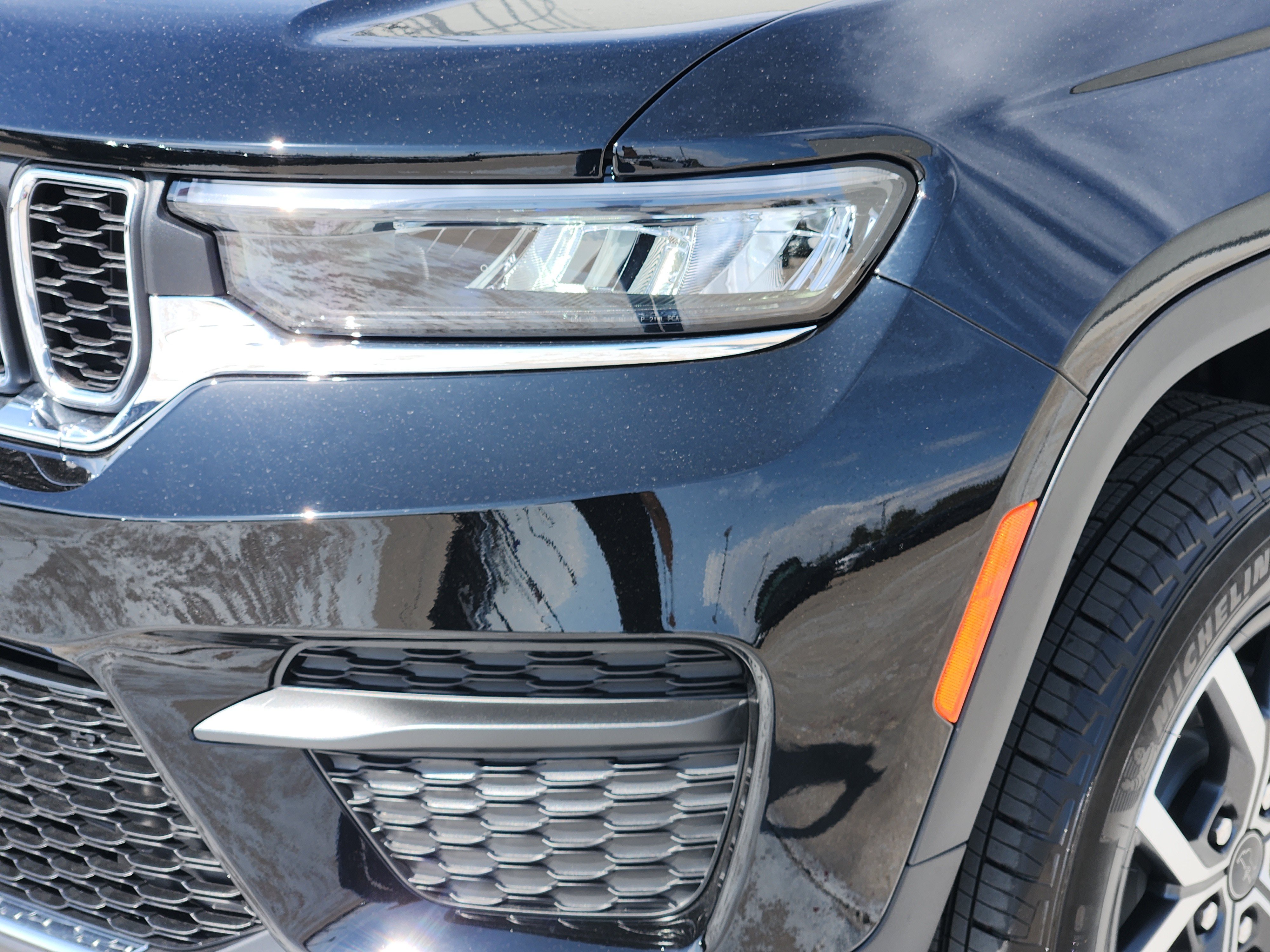 New 2027 Jeep Grand Cherokee Laredo X AWD/4WD image 6