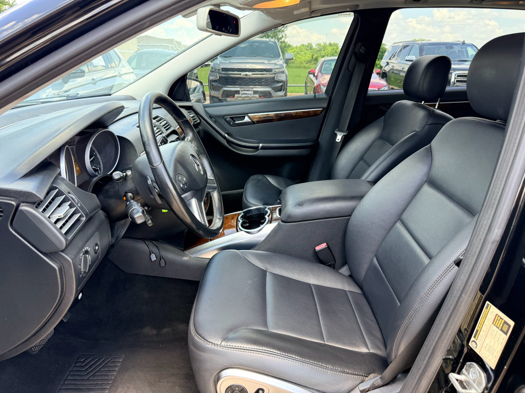 Used 2012 Mercedes-Benz R 350 BlueTEC 4MATIC image 10