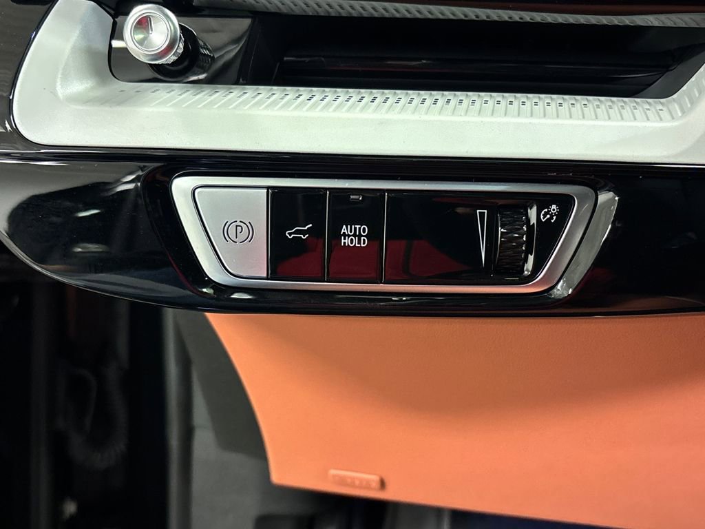 New 2026 Cadillac Optiq Luxury 2 w/ LPO, Floor Liner Package image 33