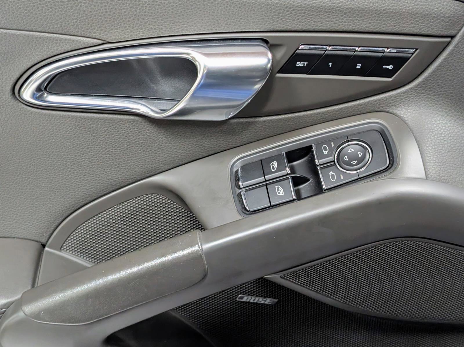 Used 2018 Porsche 718 Cayman S image 15