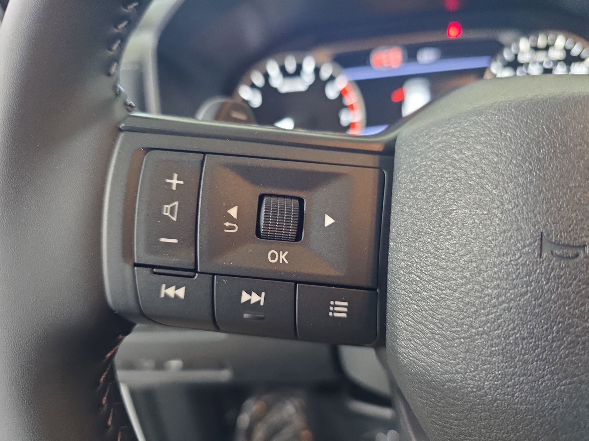 New 2026 Nissan Rogue SV w/ Cold Weather Package FWD image 17