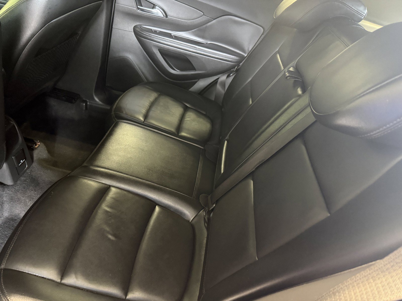 Used 2019 Buick Encore Essence AWD/4WD image 18