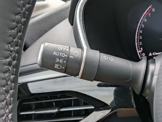 Used 2026 Acura MDX w/ Technology Package FWD image 32