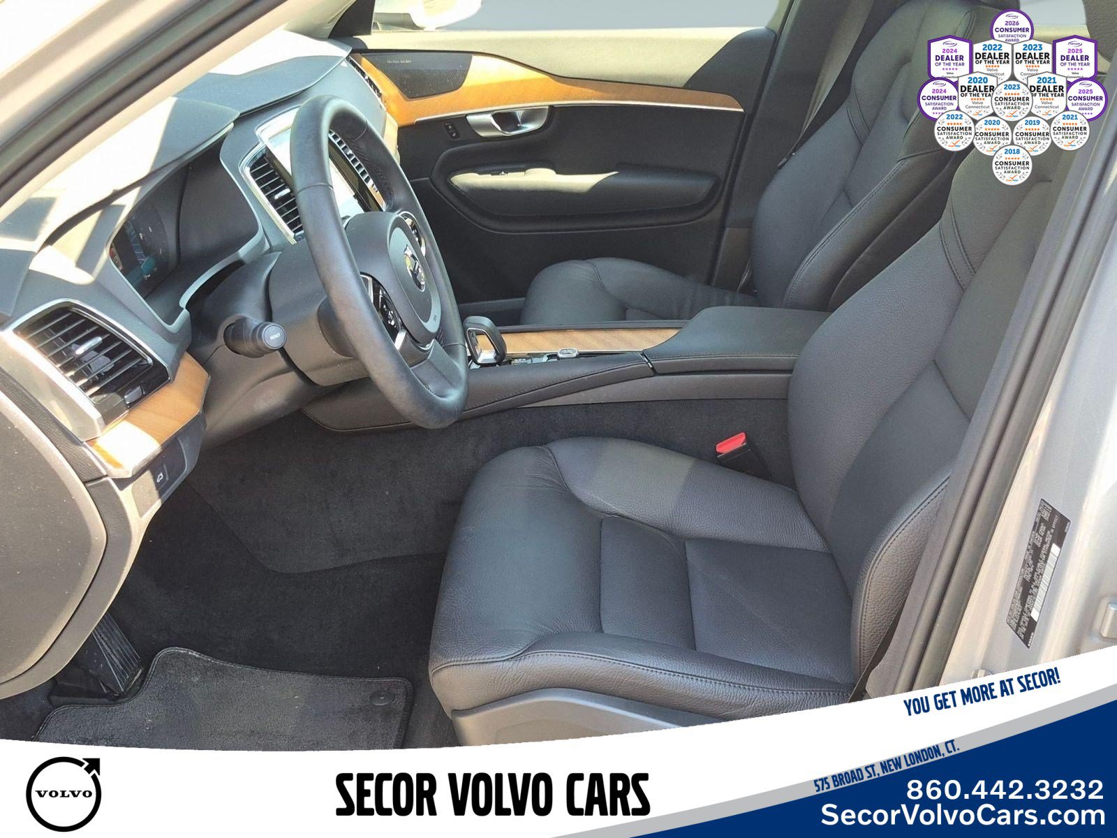 Used 2023 Volvo XC90 B6 Plus AWD/4WD image 14