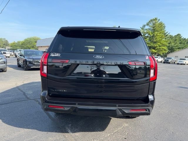 Used 2025 Ford Expedition Platinum w/ Stealth Performance Package AWD/4WD image 12