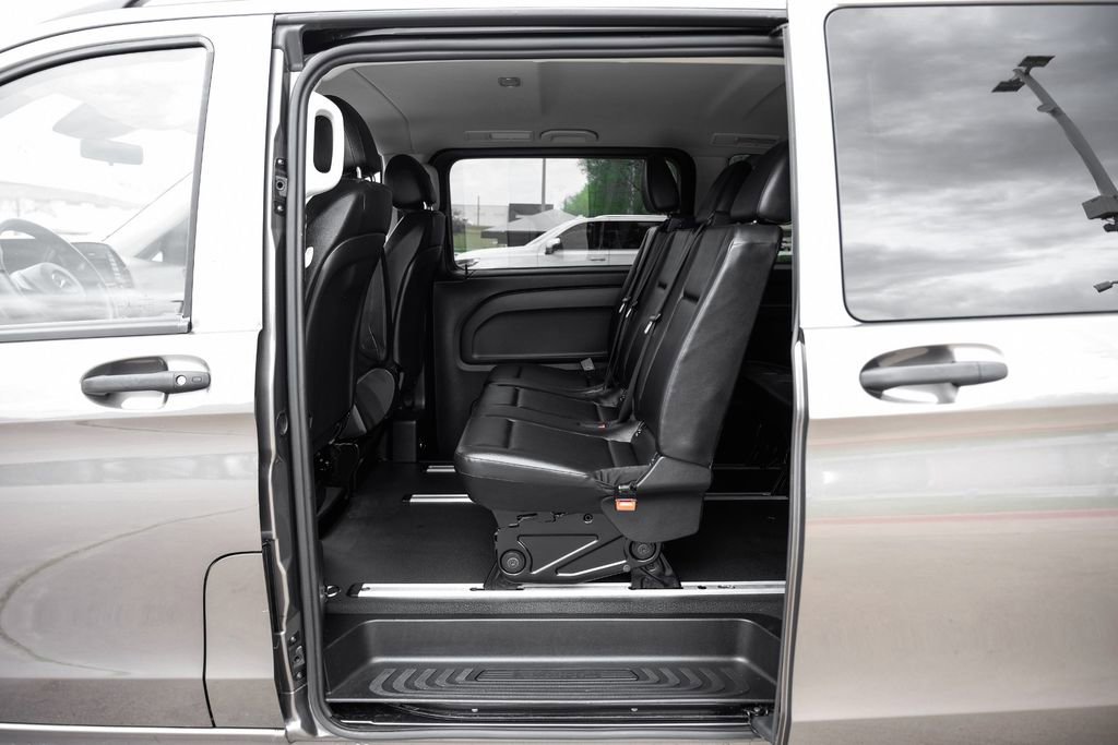Used 2017 Mercedes-Benz Metris Passenger w/ Driver Efficiency Package image 38