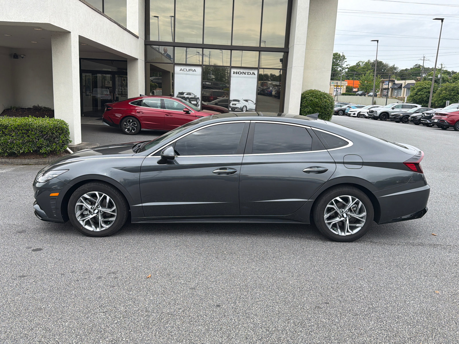 Certified 2023 Hyundai Sonata SEL w/ Convenience Package FWD image 8
