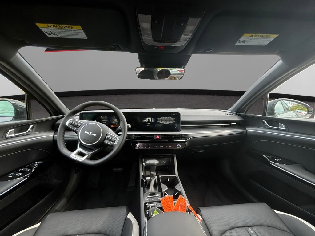 New 2025 Kia K5 GT-Line image 17